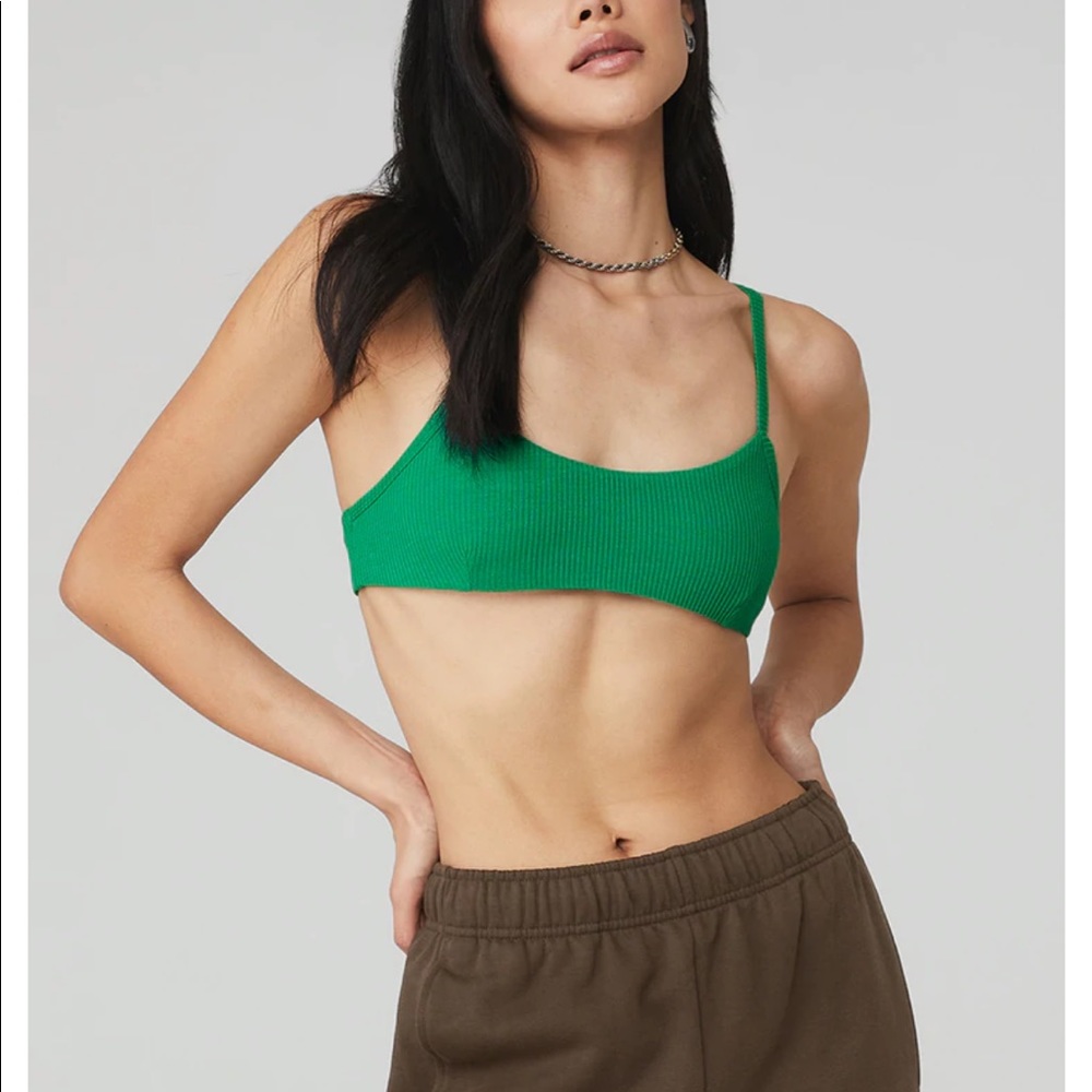 ALO Yoga Ribbed Manifest Bra in green emerald medium size 8-10 limited edition